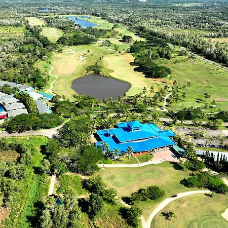 Artitaya Borneo Golf & Resort Papar Exterior photo