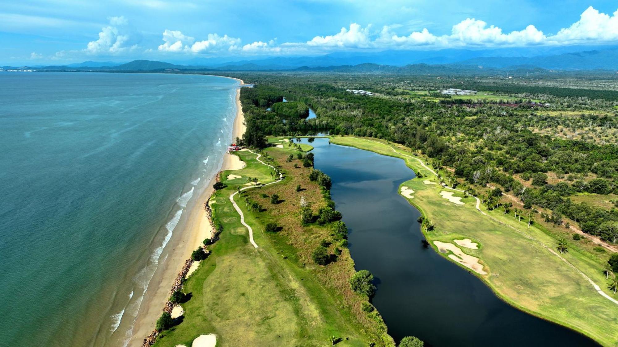 Artitaya Borneo Golf & Resort Papar Exterior photo