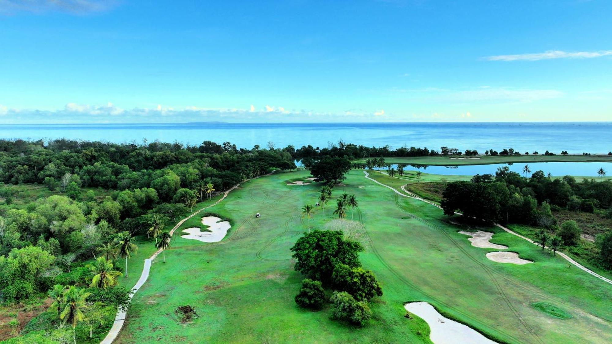 Artitaya Borneo Golf & Resort Papar Exterior photo