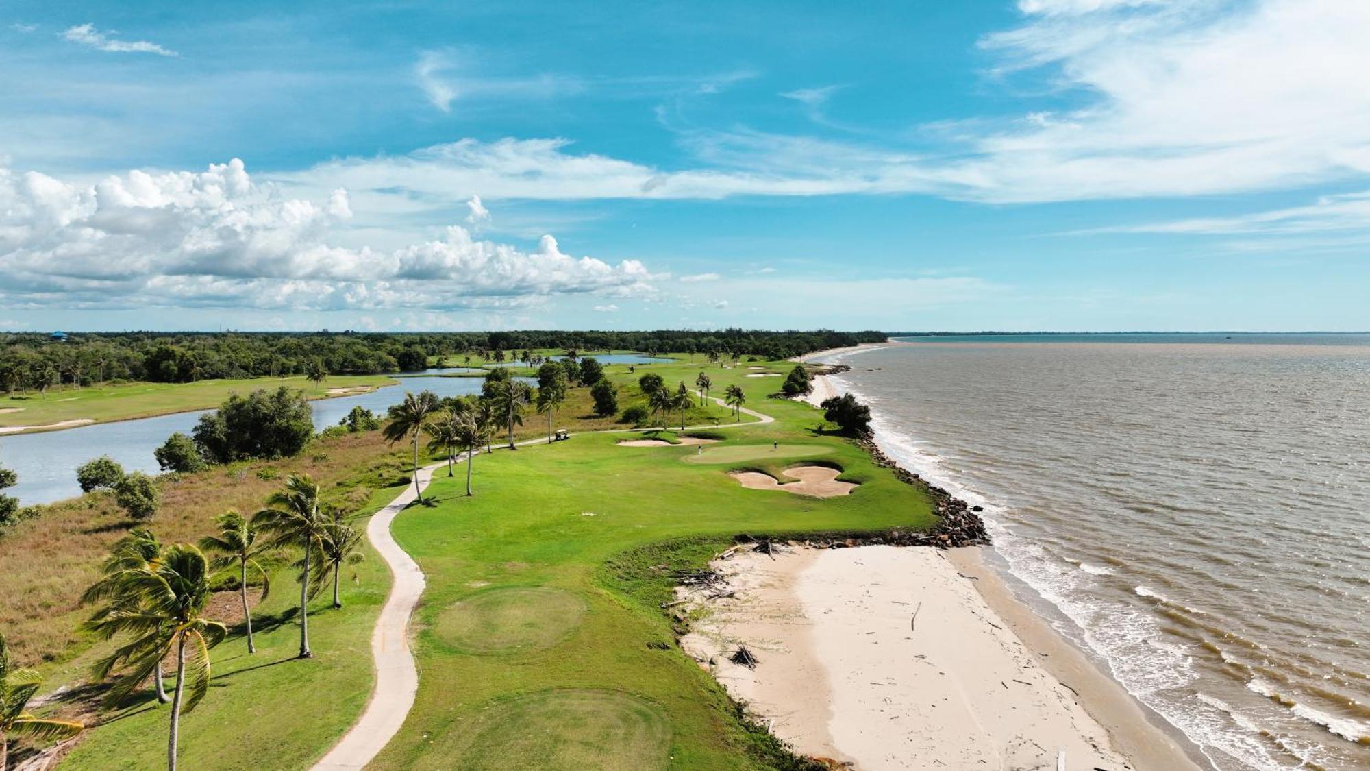 Artitaya Borneo Golf & Resort Papar Exterior photo