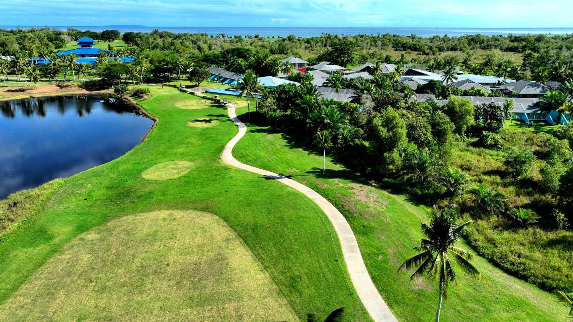 Artitaya Borneo Golf & Resort Papar Exterior photo
