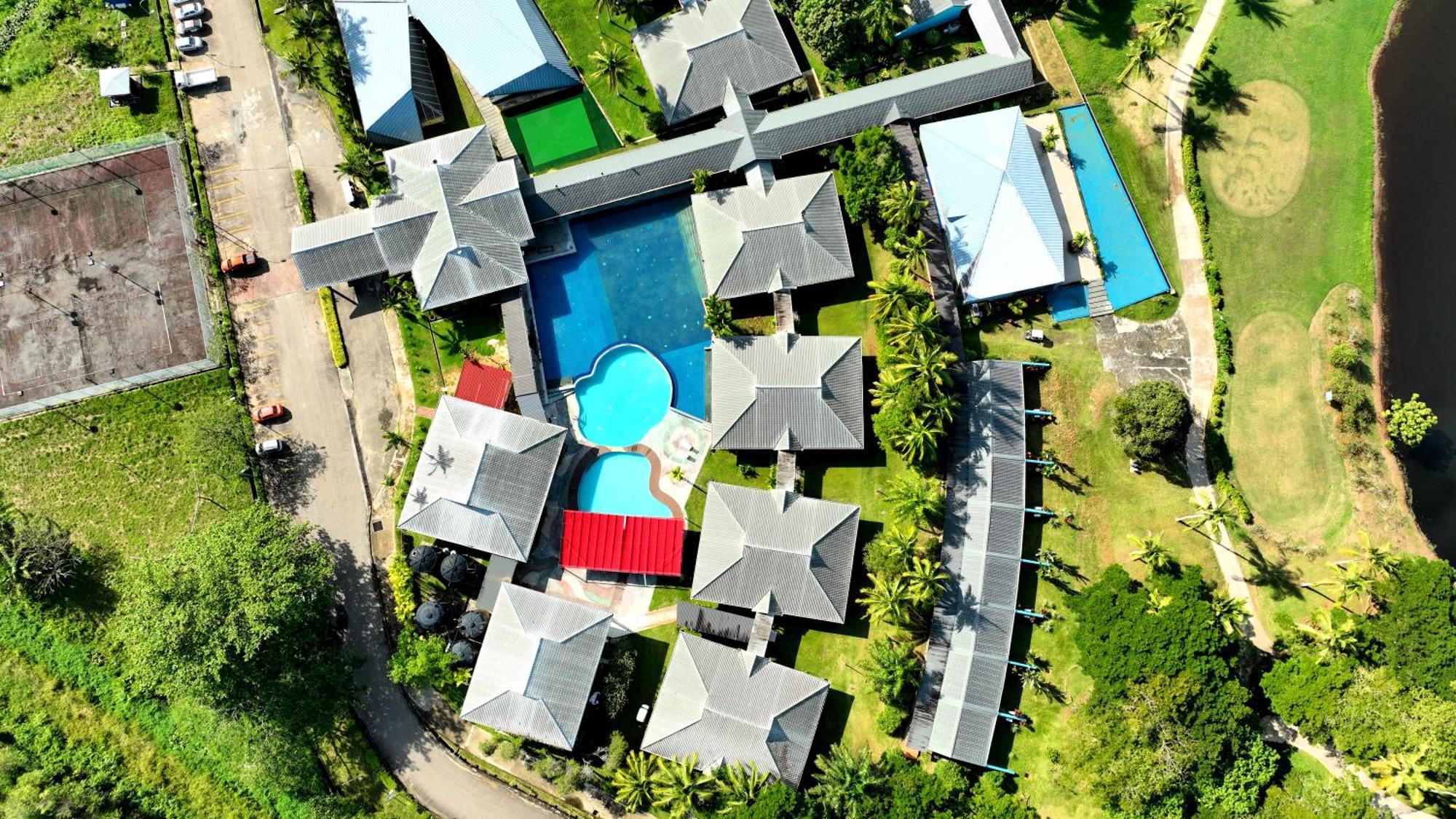 Artitaya Borneo Golf & Resort Papar Exterior photo