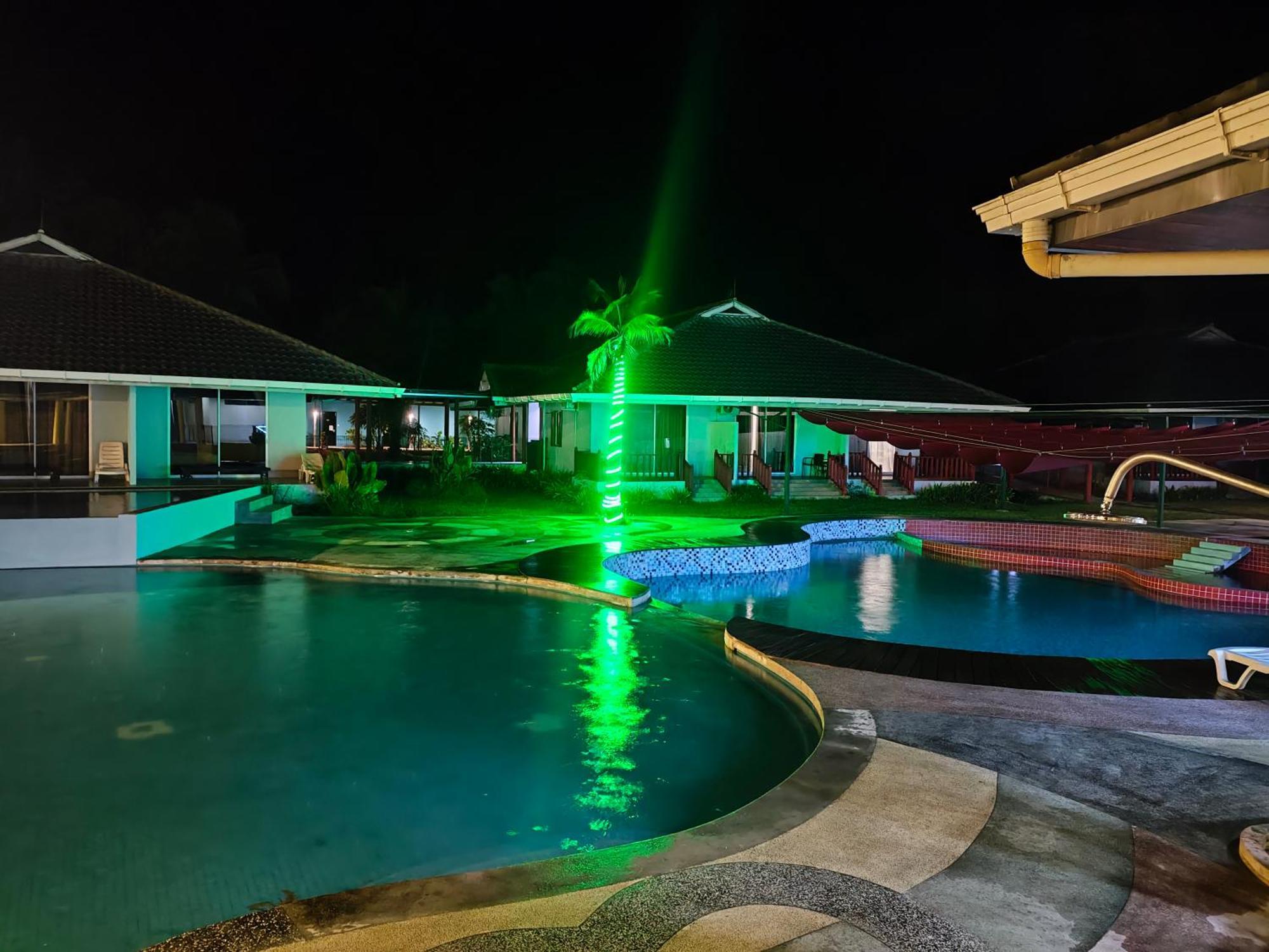 Artitaya Borneo Golf & Resort Papar Exterior photo